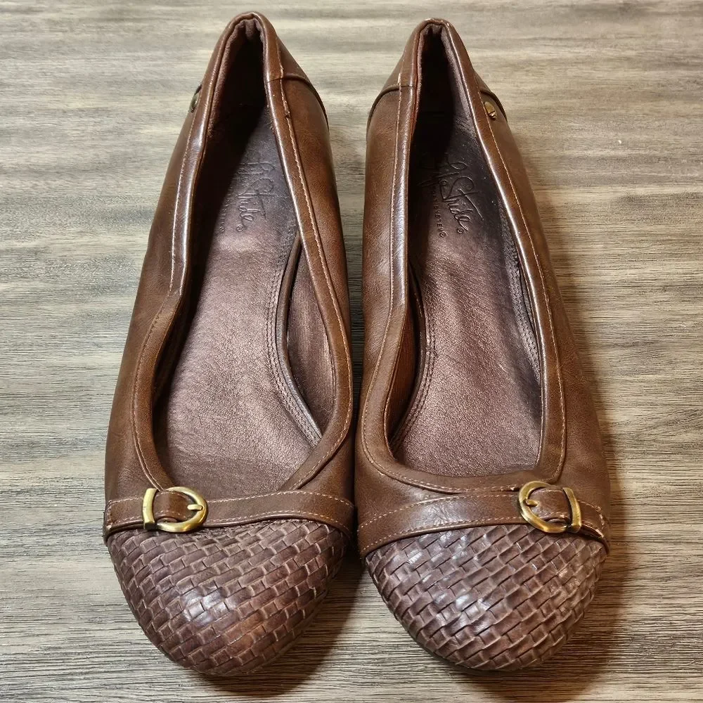 Women's Life Stride Faux Leather Brown Wedge Pump Slip On Shoe Size 11 Wide